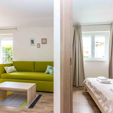 Apartment Nina 2