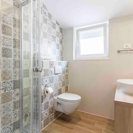 Nina 2 Appartement Fažana
