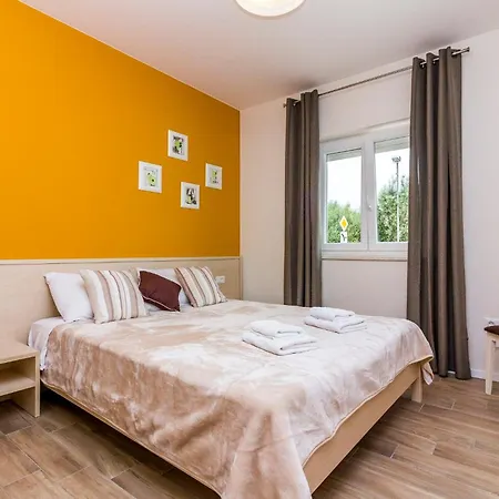 Apartment Nina 2 Fazana