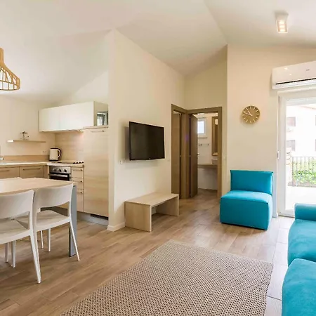 Apartment Nina 2 *
